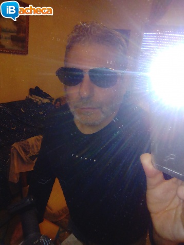 Immagine 1 - Cerco donna x convivenza