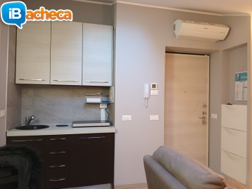 Immagine 4 - Monolocale arredato