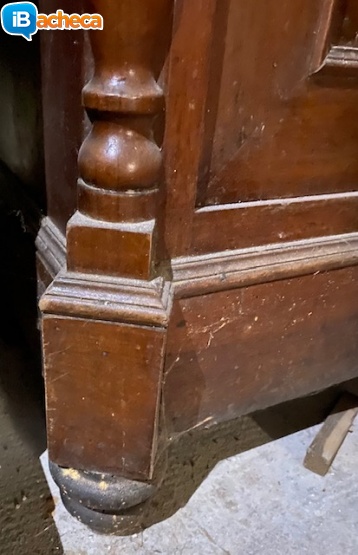 Immagine 5 - Antico Comodino