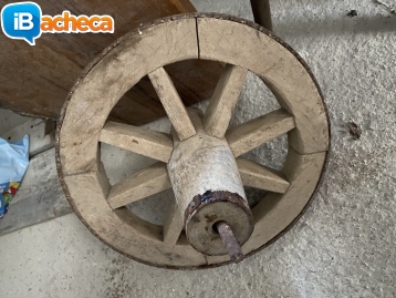 Immagine 5 - Antica Ruota in legno