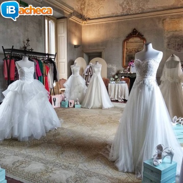 Immagine 4 - Sfilata moda sposa